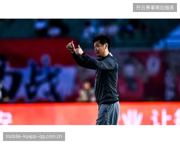 李霄鹏的留任价值何在？俱乐部内部评估揭晓